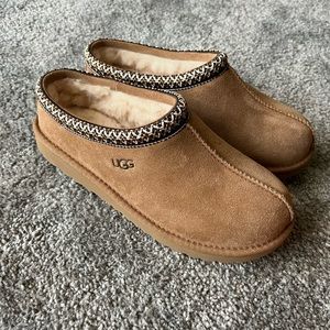 Tasman Uggs Womens Size 8 Chestnut